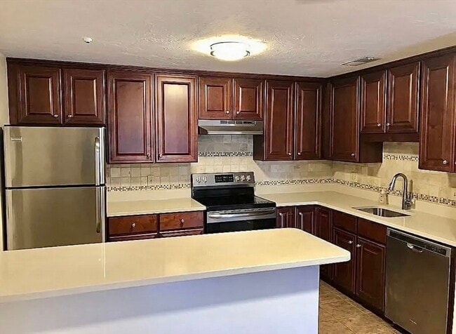 Building Photo - 350 Neponset St Unit L