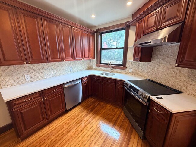 Photo - 153 Myrtle Ave Unit Apt 1