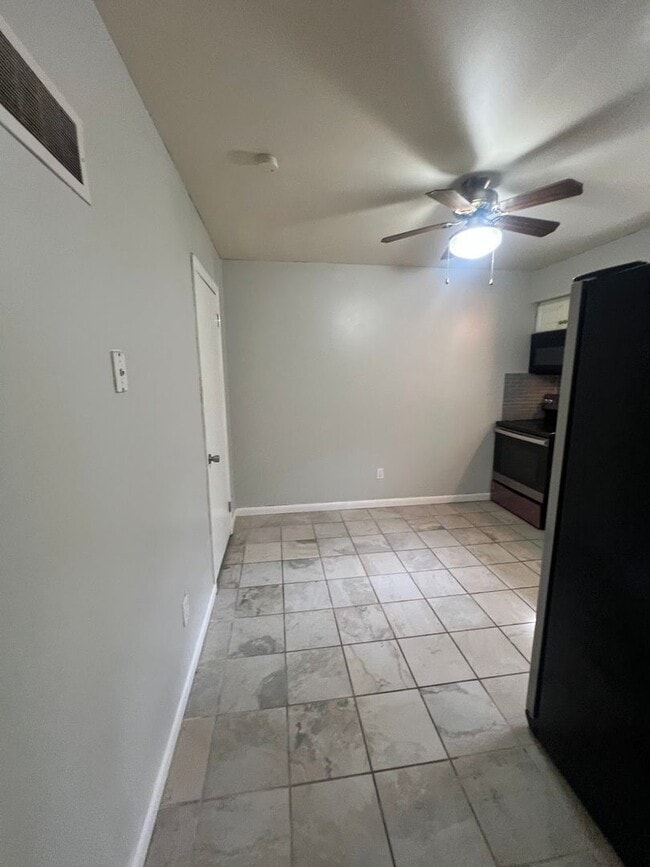 Photo - For Rent – 3 Bedroom, 1.5 Bath Home