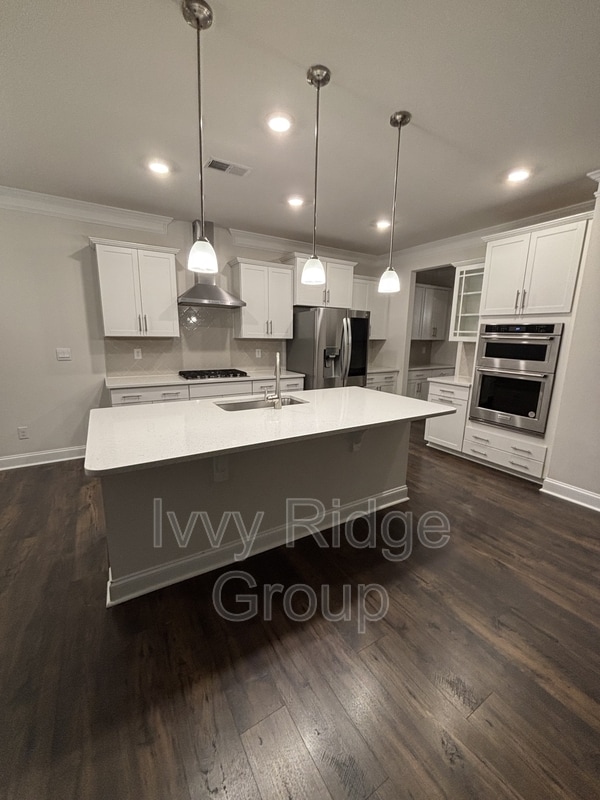 4867 Tacoma Dr