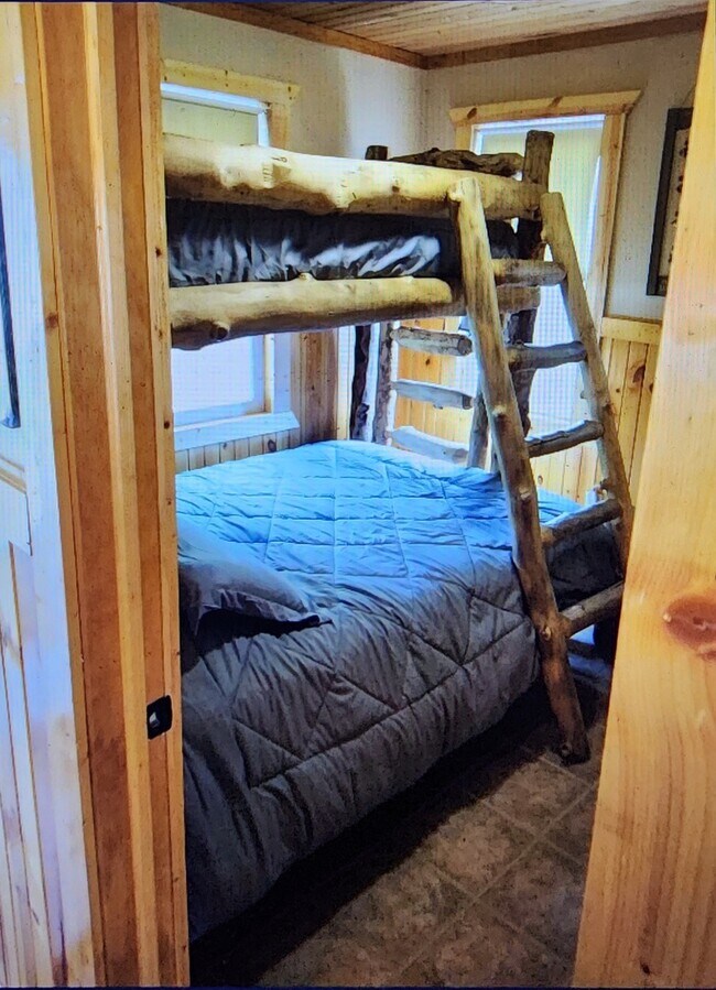 Photo - 3341 E 2059th Rd