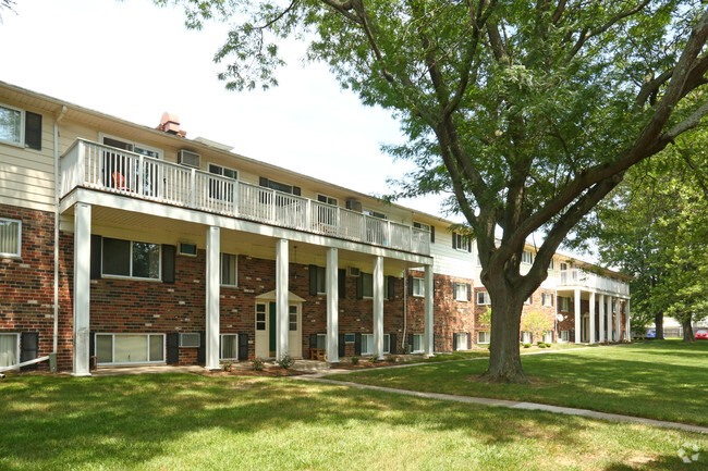 Building Photo - Eastlawn Arms Apartments