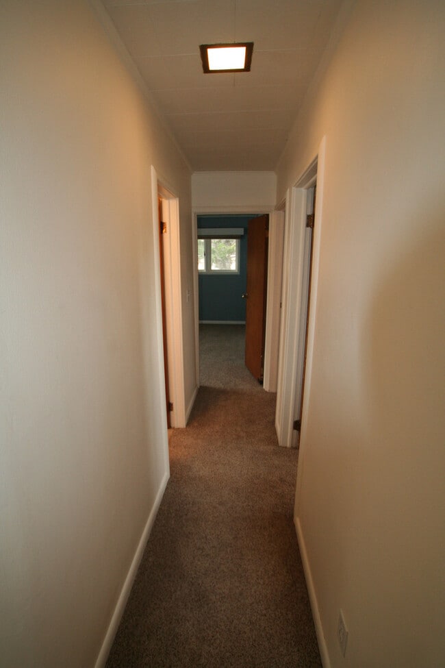 Photo - Single Family Home off Frontage Rd!