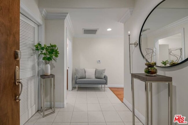 Photo - 10617 Eastborne Ave Unit PH2