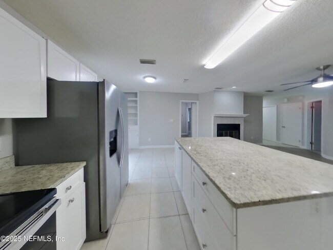 Photo - 4963 Beige St