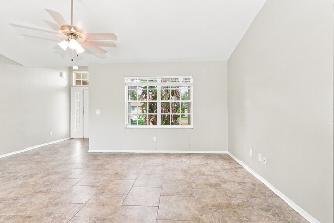 1565 SE Appamattox Terrace
