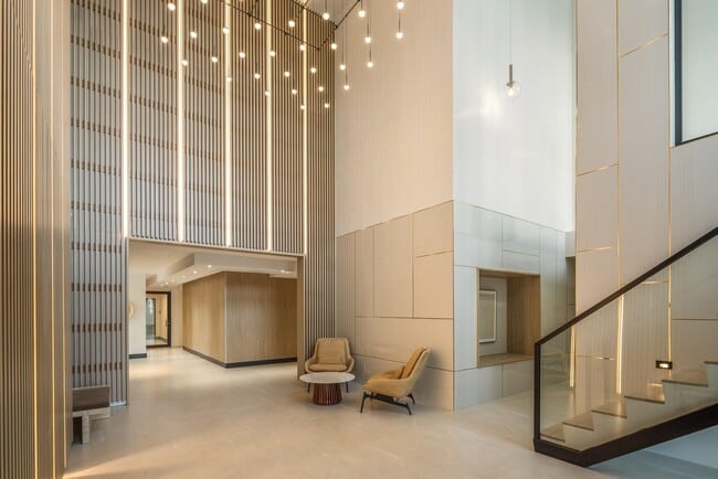 Building Photo - 285 Broadway Unit 511