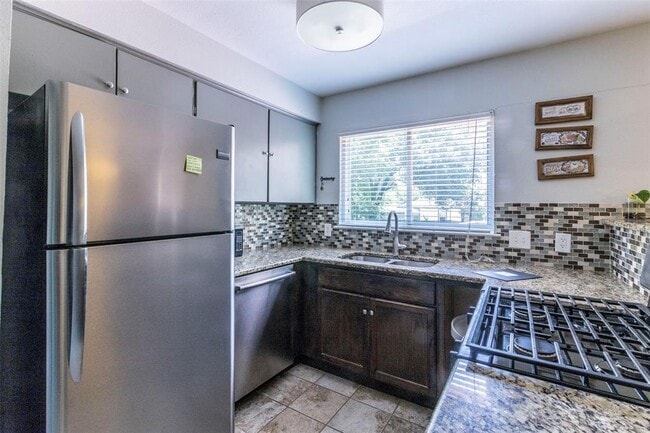 Photo - 2903 Rogge Ln