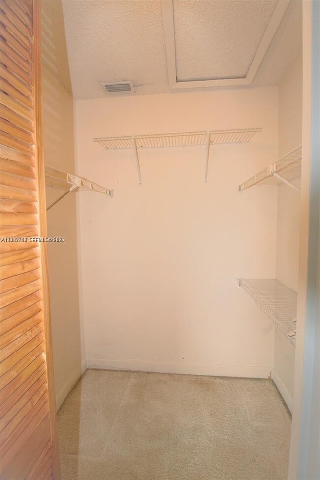 Photo - 5641 Riverside Dr