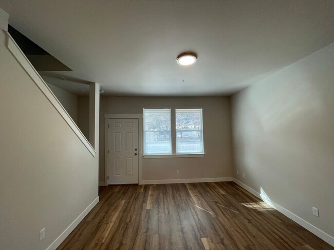 Photo - 430 S 2nd St