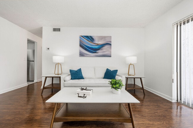 2/2 - Living Room