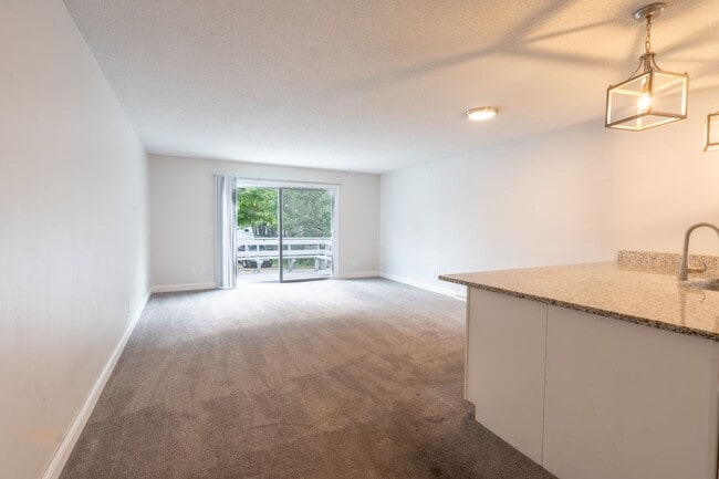 Photo - 3613-3615 Rhode Island Ave South Unidad 3615