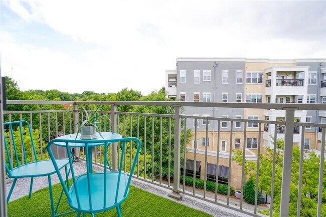 Photo - 245 N Highland Ave NE