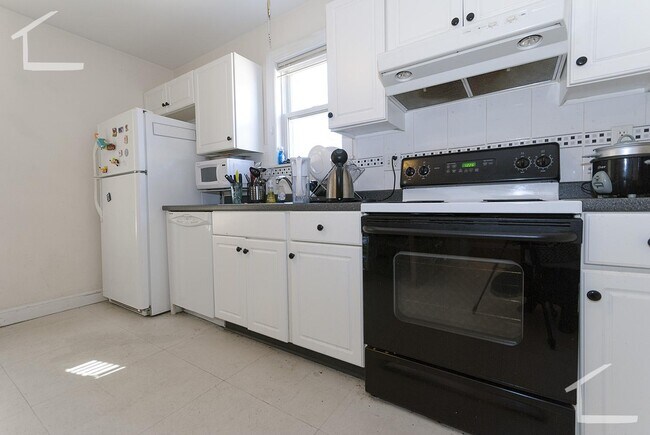 Photo - 69 Ashford St Unit 2