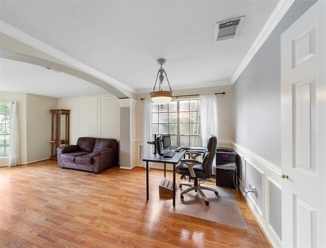 Photo - 25719 Bearborough Dr