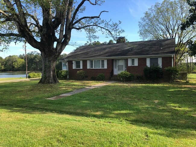 Photo - 5512 Old Greensboro Rd
