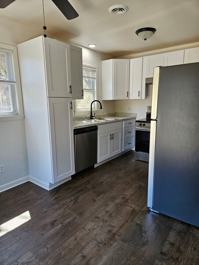 Photo - 201 9th Ave NW Unit 1
