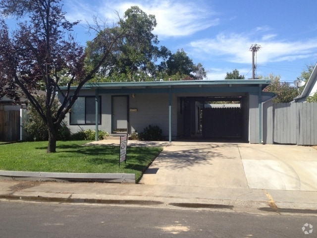 Building Photo - Charming Folsom Cottage Walking Distance t... Rental