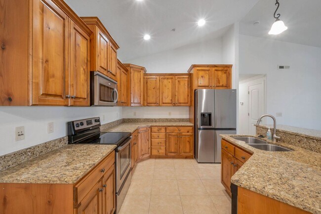 Photo - Call for our Spring Special !! Beautiful 3 bedroom, 2 bath in North Orem