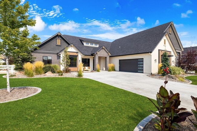 Building Photo - 7940 W Mirror Pond Dr