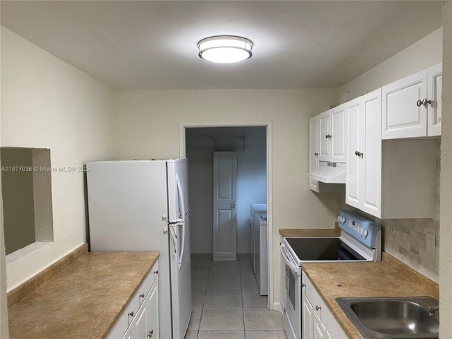 Photo - 1450 NW 31st Way
