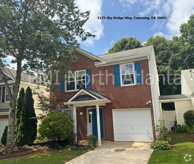 Building Photo - Fenced in Backyard! Bring your PETS! Rental