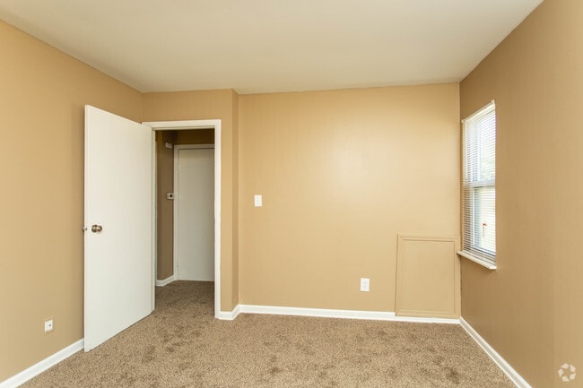 1BR, 1BA - 600 SF - Capital Pointe - Woodview