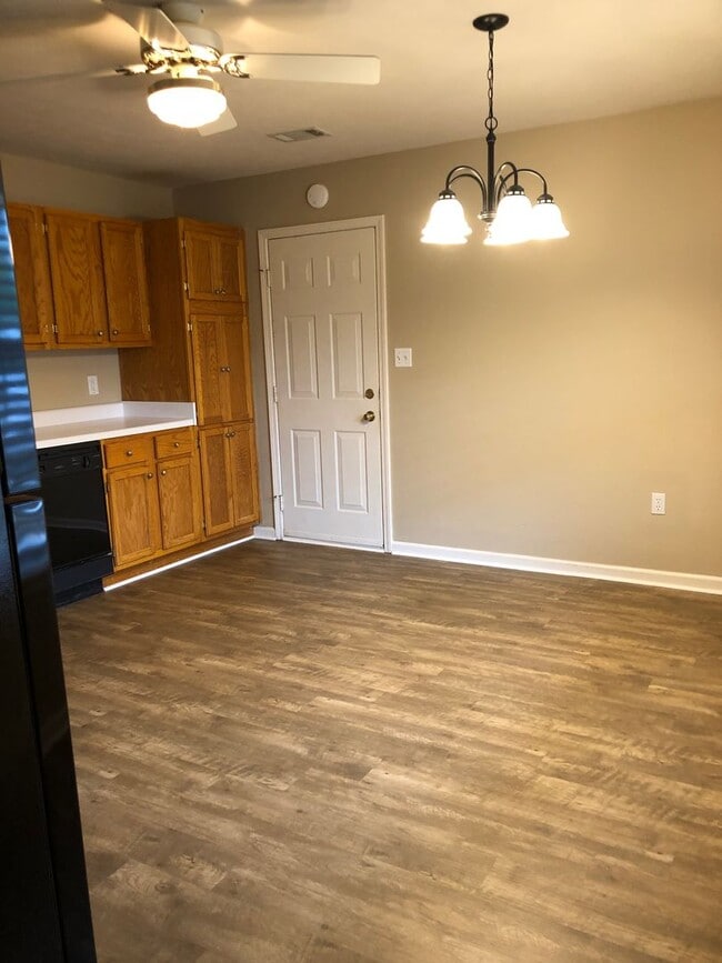 Photo - Charming 3-Bedroom Home in Northfield — Ready to Rent!