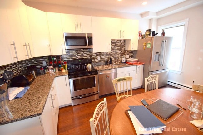 Photo - 17 Mackin St