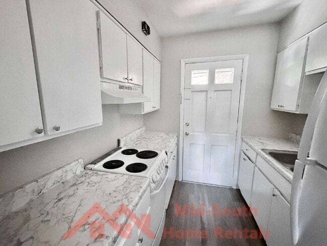 Photo - 25 N Idlewild St Unit 10