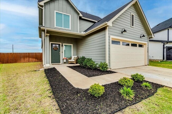 Photo - 125 Frogmore Lp