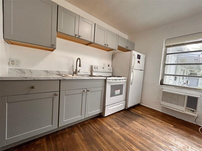 Photo - 1928 Wilson St Unit 1