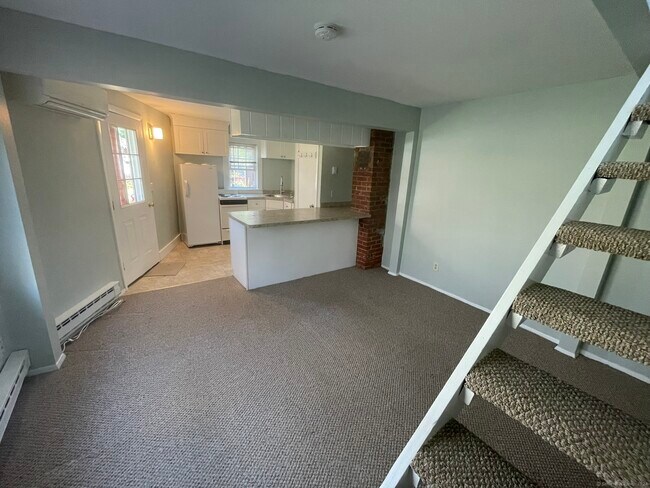 Photo - 500 Leetes Island Rd Unit #4