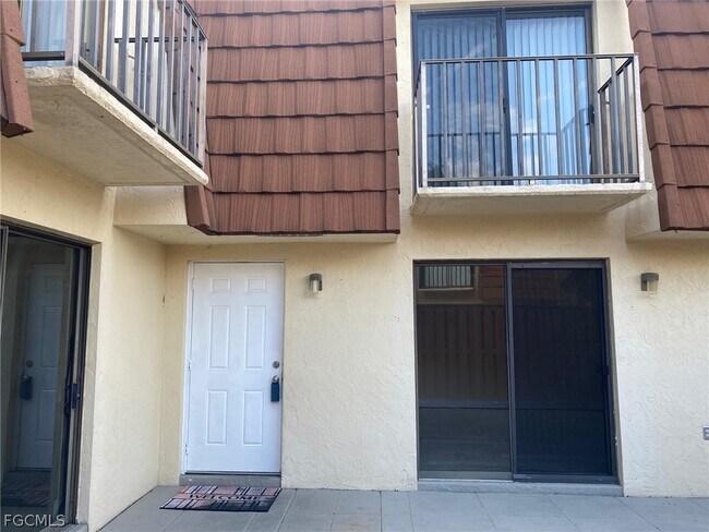 Photo - 5245 Cedarbend Dr