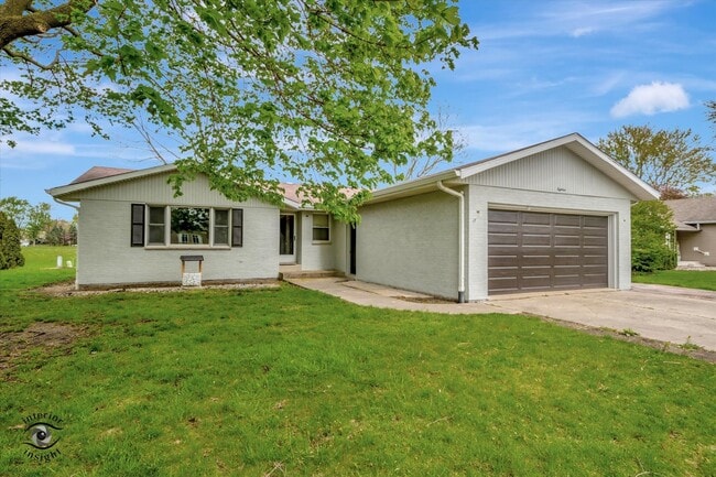 Photo - 18 Laurel Ln