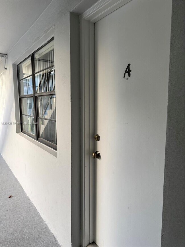 Photo - 4450 SW 67th Ave Unit A