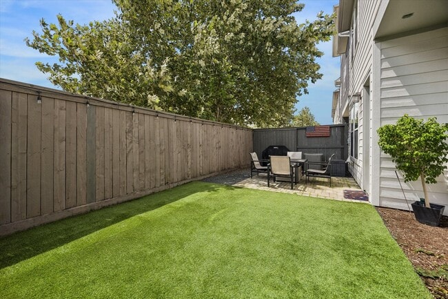 Photo - 1415 Biondo Way