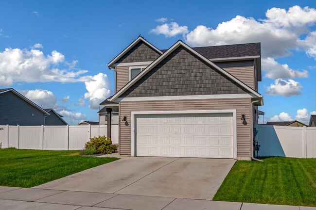 Photo - Brookshire Community 3 bed 2.5 bath