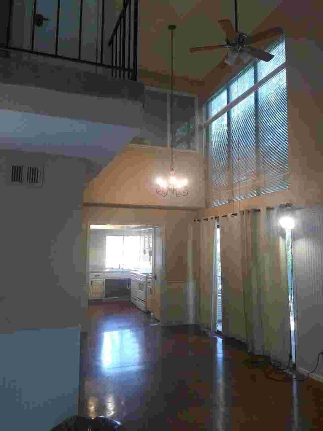 Photo - 801 Old Ranch Road 12