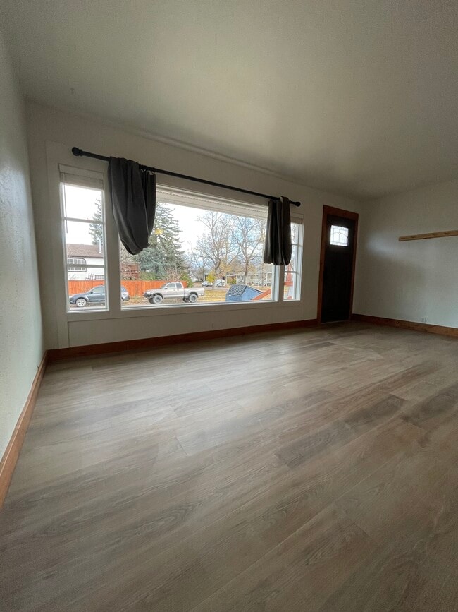 Photo - 1204 W Story St Unidad A