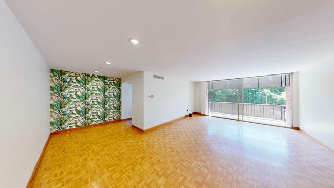 Photo - 1300 Queens Rd Unit 309