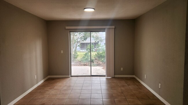 Photo - 3 bedroom 2 bath Ormond