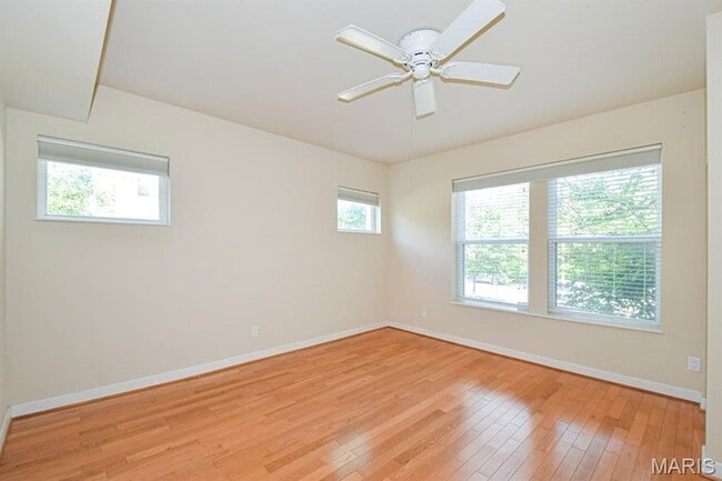 Photo - 5528 Waterman Blvd Unit 1N