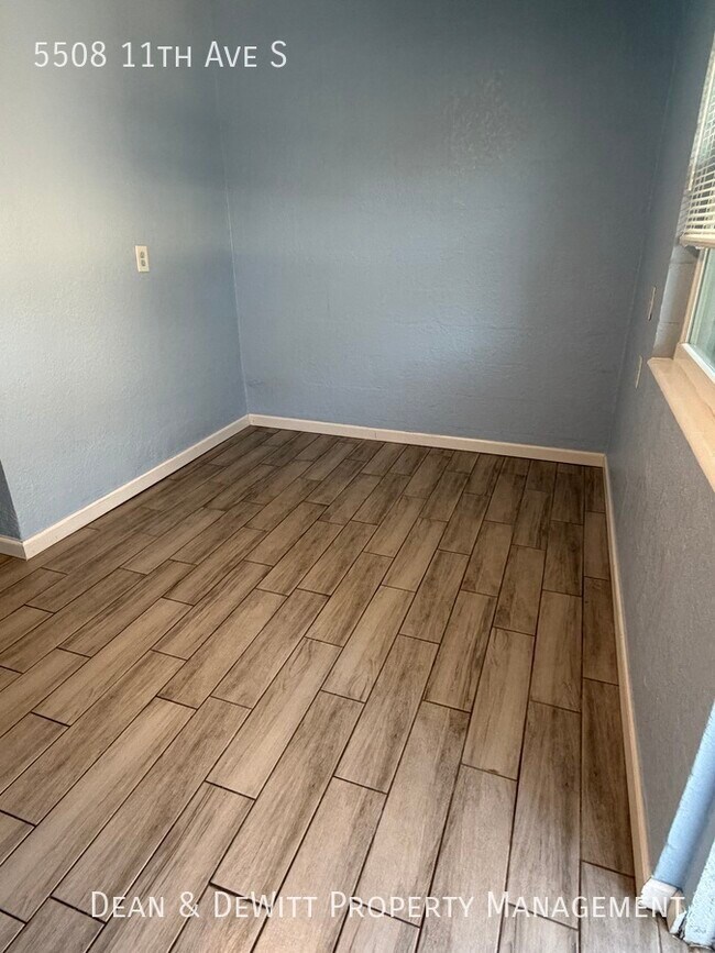 Photo - 5508 11th Ave S