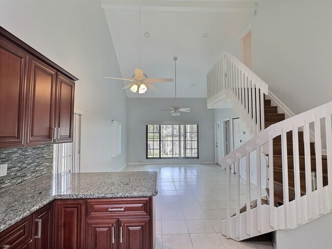 Photo - 2652 Riverside Dr