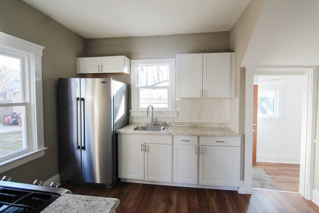 Photo - 11920 Browning Ave