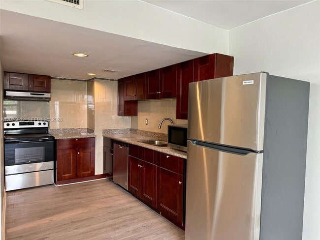 Photo - 3702 NE 171 St Unit 15