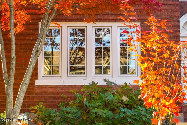 Photo - 1747 Harvard Dr