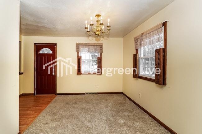 Photo - 220 Glendale Ave SE