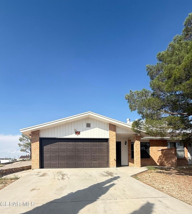 Building Photo - 11621 Marsh Mccall Way Rental